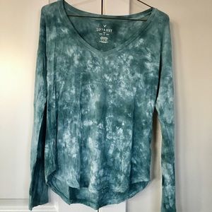 American Eagle tie dye shirt